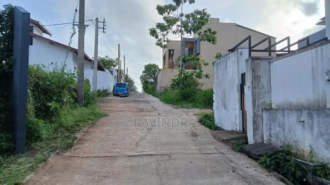 Land for Sale in Campese Road Raththanapitiya