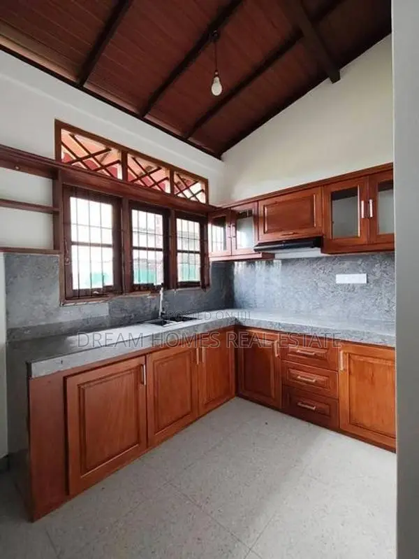 Modern Three Storey Luxury House for Sale in Godagama, Homagama