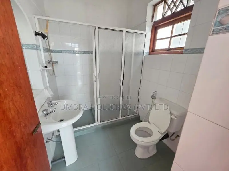 Luxury House For Rent In Thimbirigasyay Colombo 05 - 1238U
