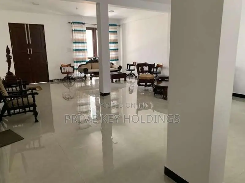 Exclusive Luxury Two-Story House Near Parliament Rajagiriya [HS100]