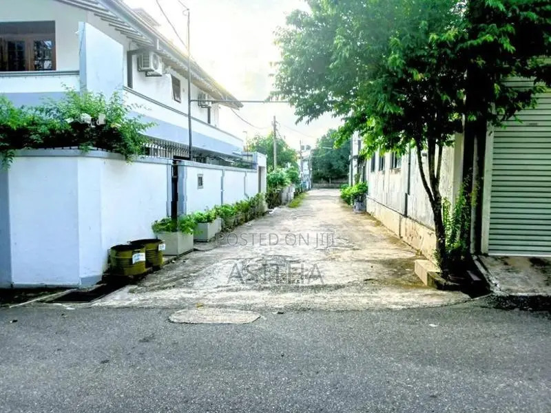 7 Perch Square Land for Sale in Nugegoda
