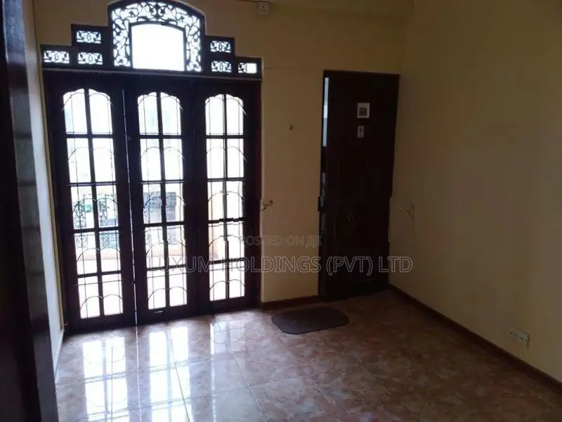 Fully A/C Office For Rent Off Galle Road Colombo 03 [ 1547C ]
