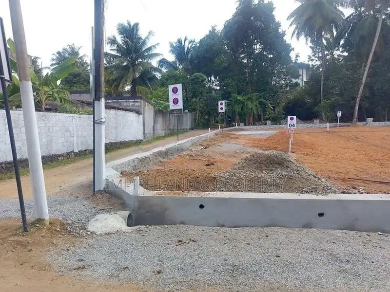5 Minute to High level Rd Land Plots for Sale in Galawilawatte Homagam