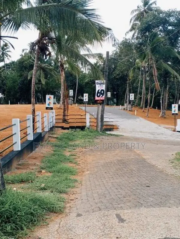 Exclusive Land Plots in Malabe Road, Thunadahena