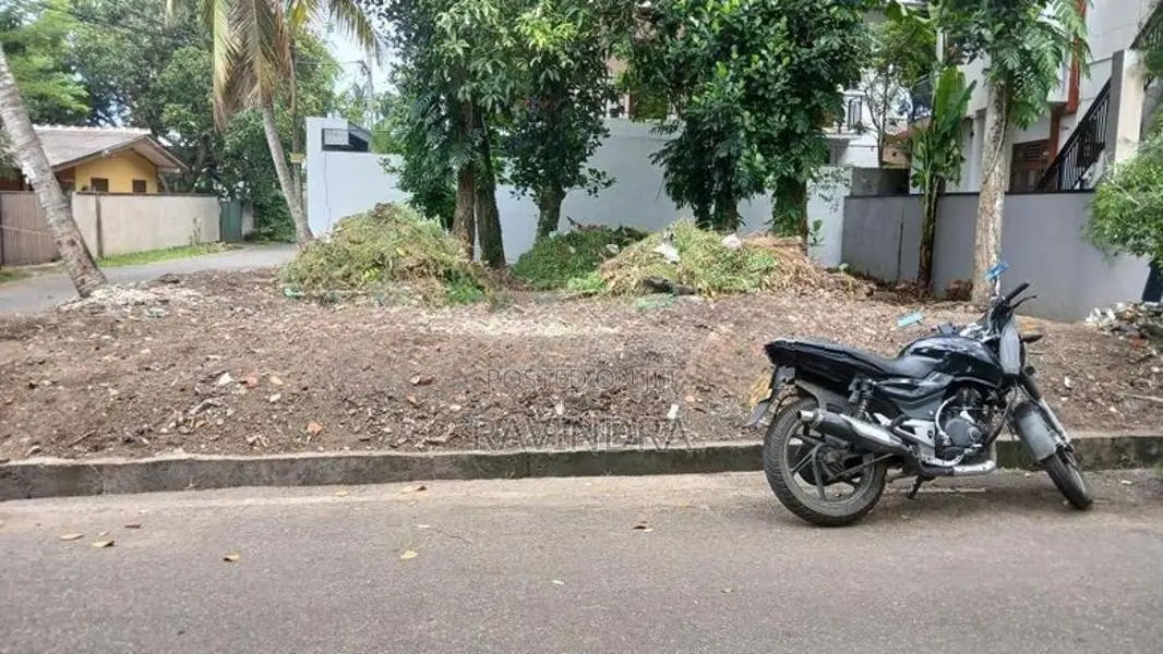 Land for Sale in Neelammahara Road Thappawaththa Maharagama