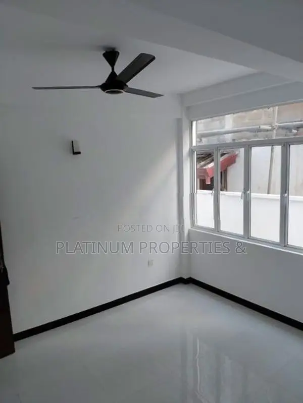 B/New Super Luxury Modern 3-Story House For Sale In Pannipitiya