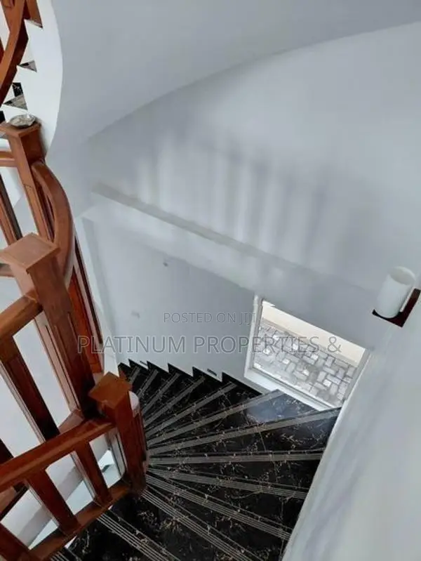 B/New Super Luxury Modern 3-Story House For Sale In Pannipitiya