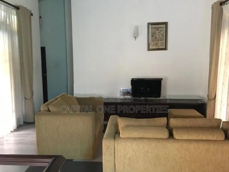 Luxury House For Rent In A Battaramulla - 1902u