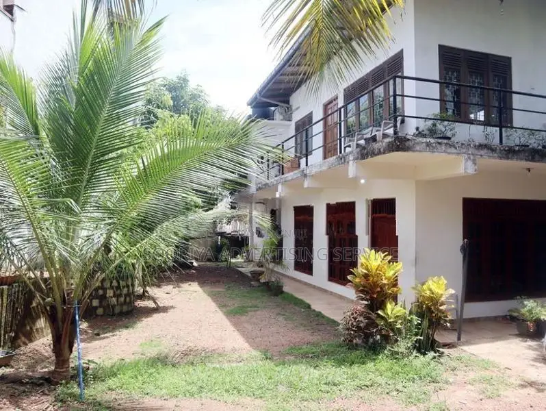 Prime House Close to Thalawathugoda Road