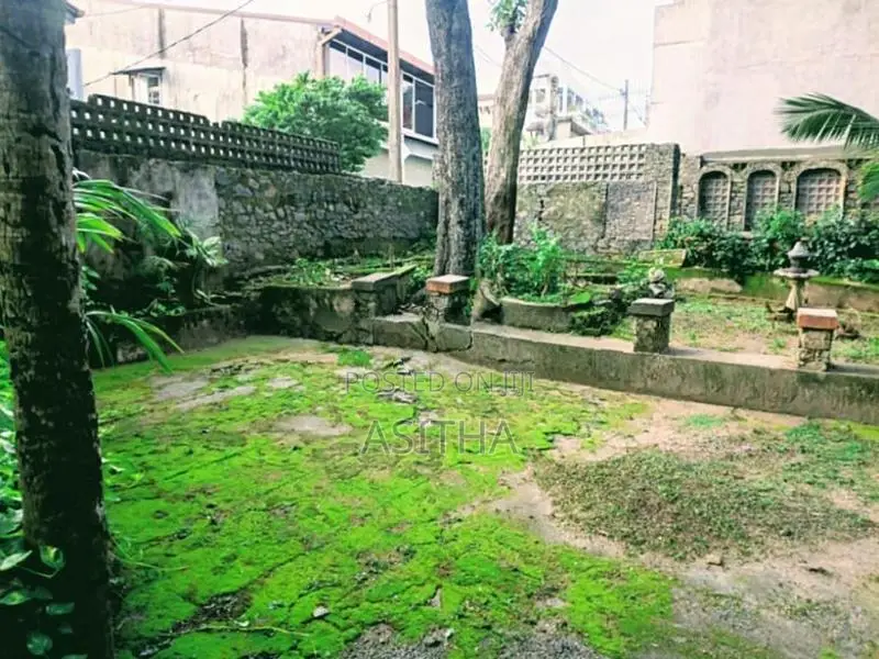 7 Perch Square Land for Sale in Nugegoda