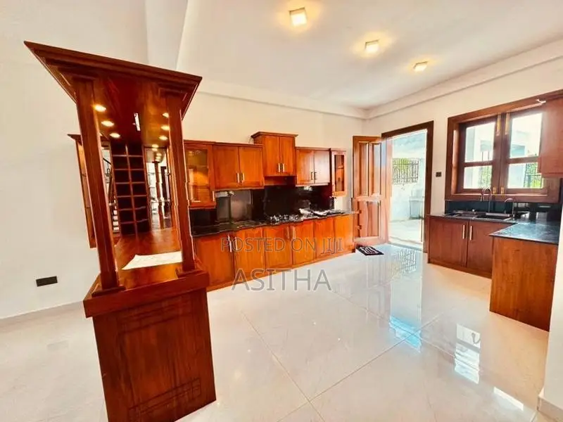 Gated Community House for Sale බොරලැස්ගමුව