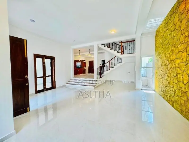 Gated Community House for Sale බොරලැස්ගමුව