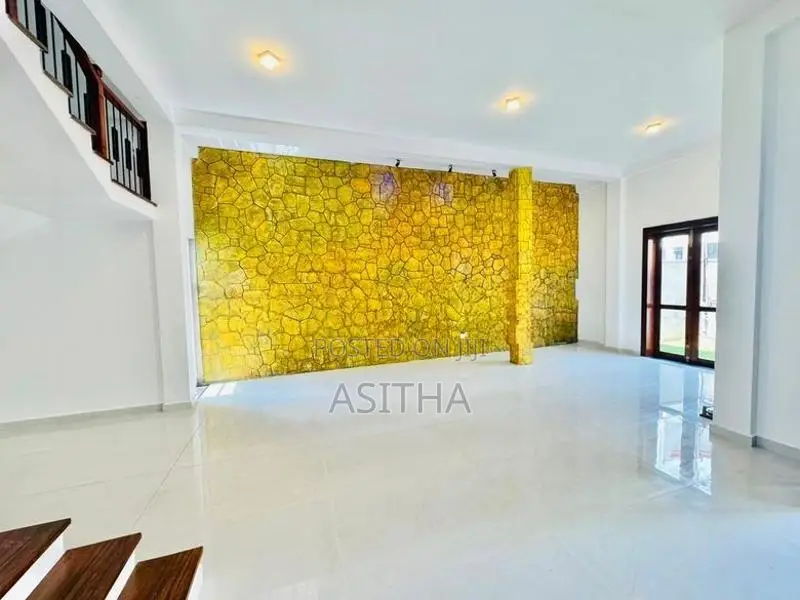 Gated Community House for Sale බොරලැස්ගමුව
