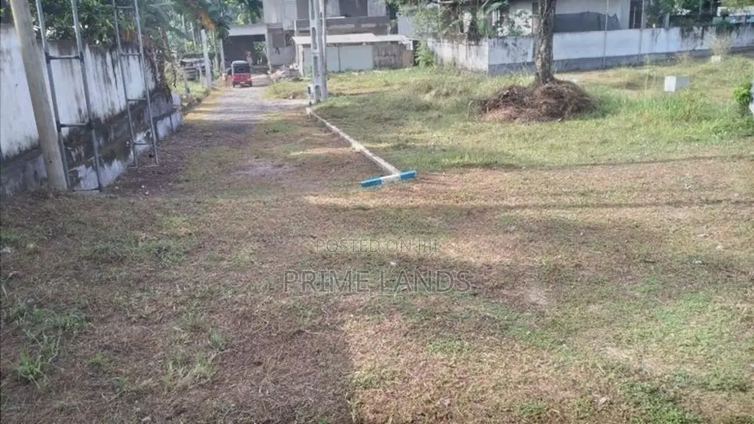 Residential Land for Sale in Athurugiriya