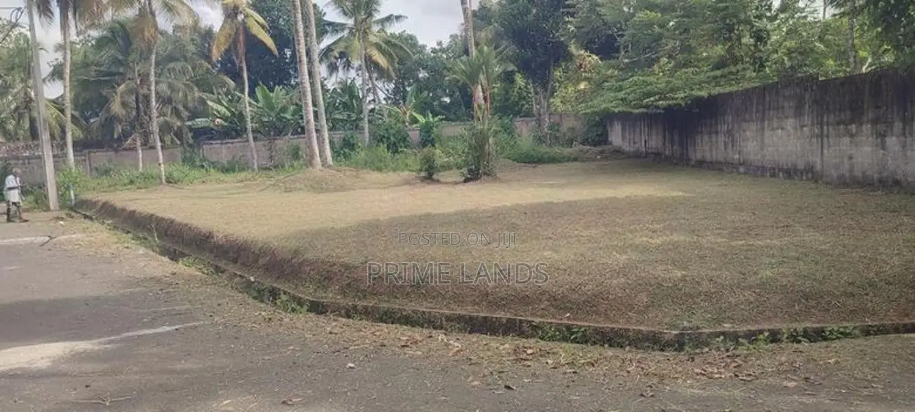 Residential Land for Sale in Athurugiriya