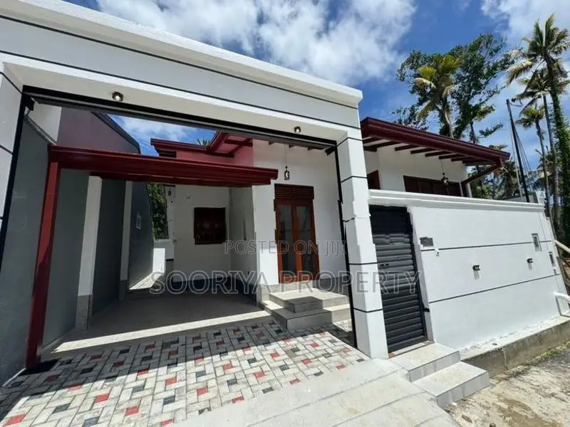 Gated Community Brand New House for Sale in Piliyandala