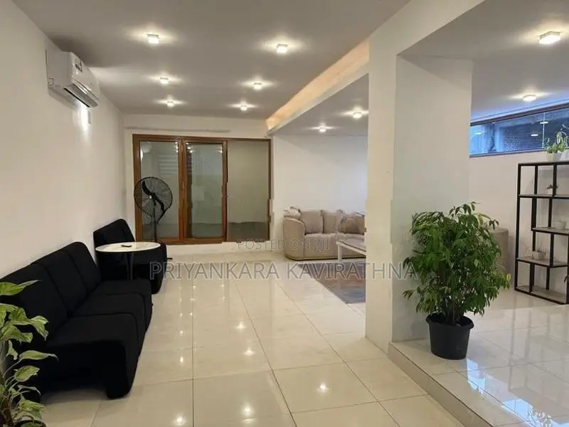 Super Luxury 2 Storied Mordern House in Nugegoda