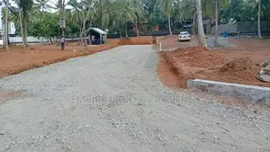 කදාන පදිංචියට අගනා බිම් කොටස්