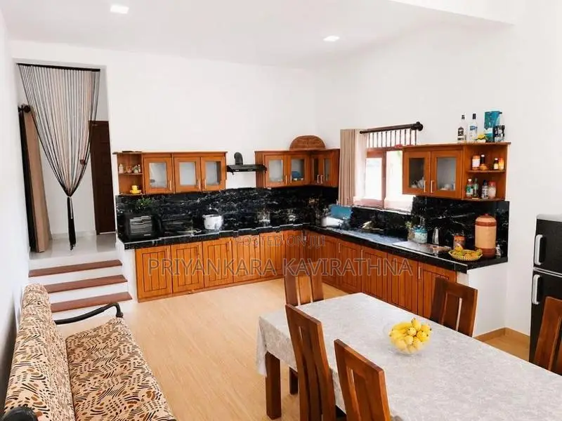 12 Perches - Mordern 2 Storied Luxury House in Liyanagoda