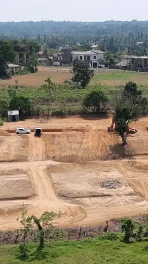 Luxury land for sale in polgasowita Wethara Samagi Mawatha