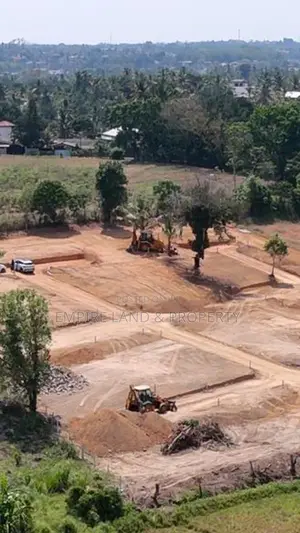 Walking distances to 120 road land for sale in Pogasowita