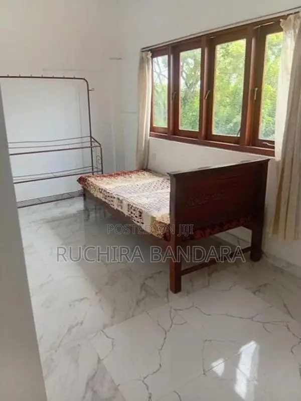 Upstair Annex for Rent Kandy