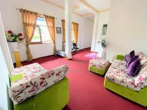 [ASM12] Luxury House with Swimming Pool for Sale at Thalawathugoda