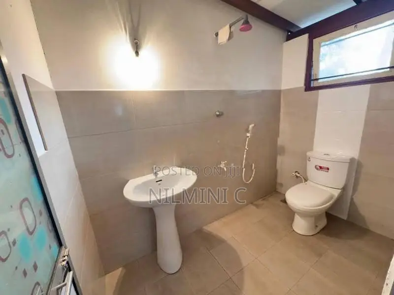 Boys Rooms for Rent අතුරුගි්‍රියෙ