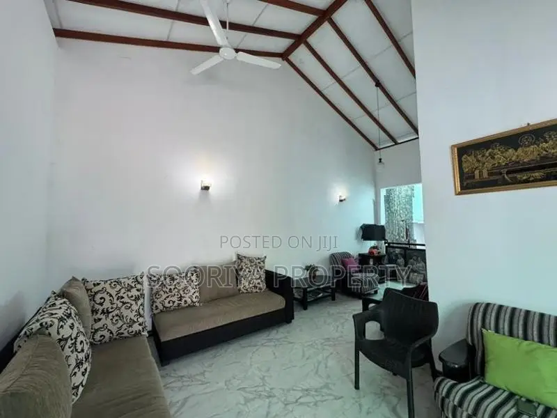 Luxury Single Story House for Sale in Piliyandala