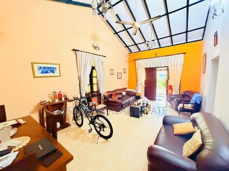 11.2 P With Single Storey House Sale At Jaya Road Udahamulla Nugegoda
