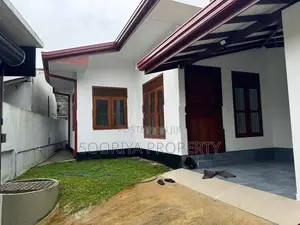 Near Town Brand New House for Sale in Piliyandala