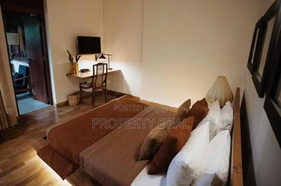 Luxury Furnished House for Sale in Colombo 5 - PDH50