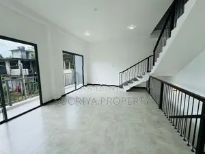 Brand New 2 Story Luxury House for Sale in Bandaragama Piliyandala
