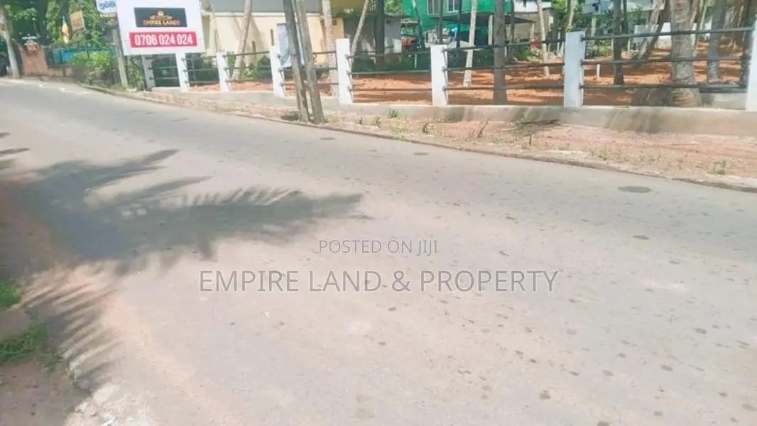 Facing to 457 panadura Hirana Road Commercial Land Plots