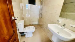 03 Bedrooms Luxury New Apartment Sale In Wellawatte, Colombo 06