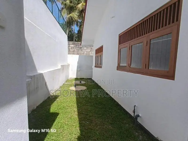 Near Town Brand New House for Sale in Piliyandala