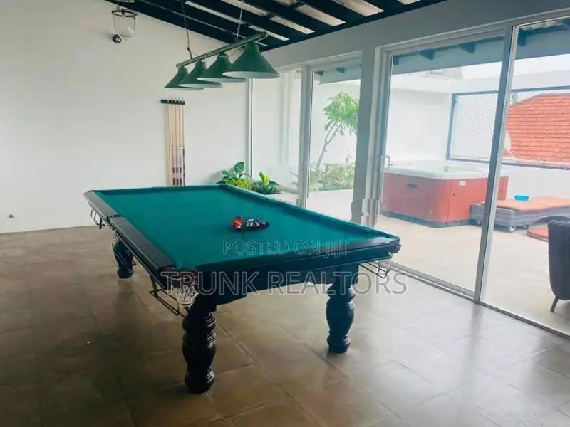 Horton Place 04BR House For Rent (NK11566)Colombo 07