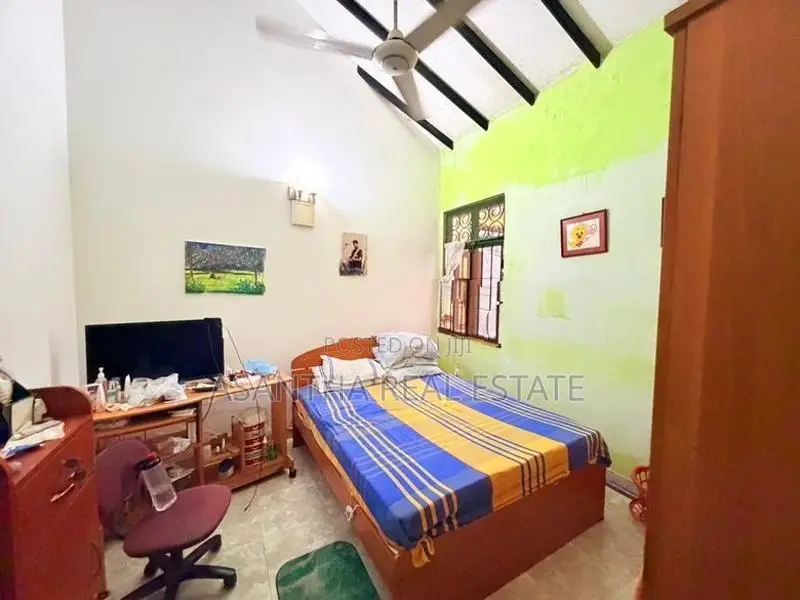 Single Storey House for Sale At Jaya Road Udahamulla Nugegoda
