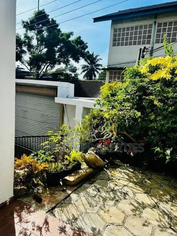 (sp37) Architect Design 03 Story House for Sale in Battaramulla