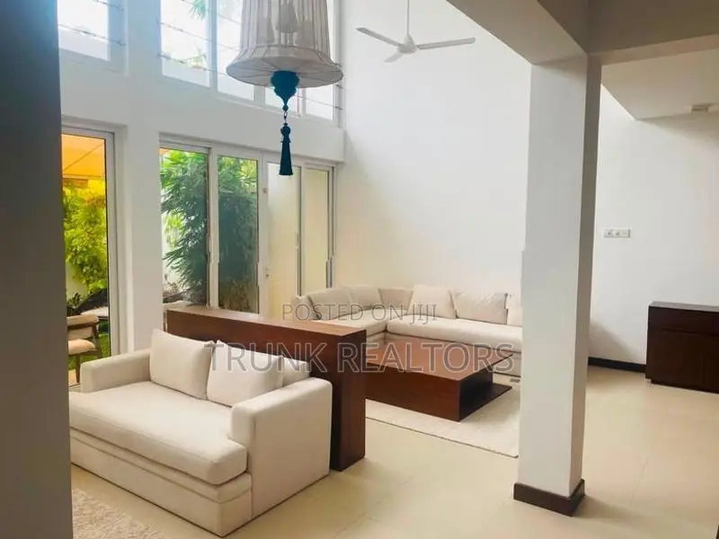 Horton Place 04BR House For Rent (NK11566)Colombo 07