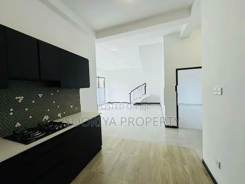 Brand New 2 Story Luxury House for Sale in Bandaragama Piliyandala
