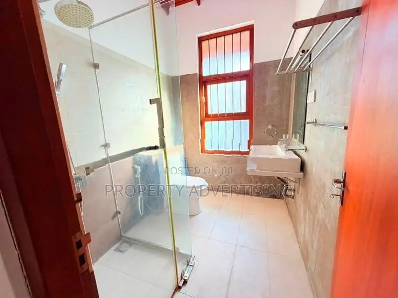 Battaramulla Wickramasinghapura Luxury House for Sale in Prime Locatio