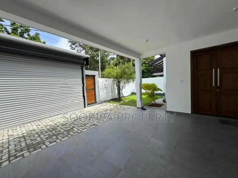 Brand New 2 Story House for Sale in Piliyandala