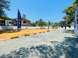Residential Land for Sale Near the Negombo Road in Mahabage