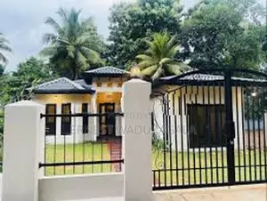 Sale House in Moratuwa