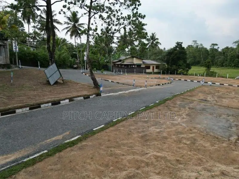 Colombo - Galagedara Near Highlevel Road Superb Lands Plot Sale