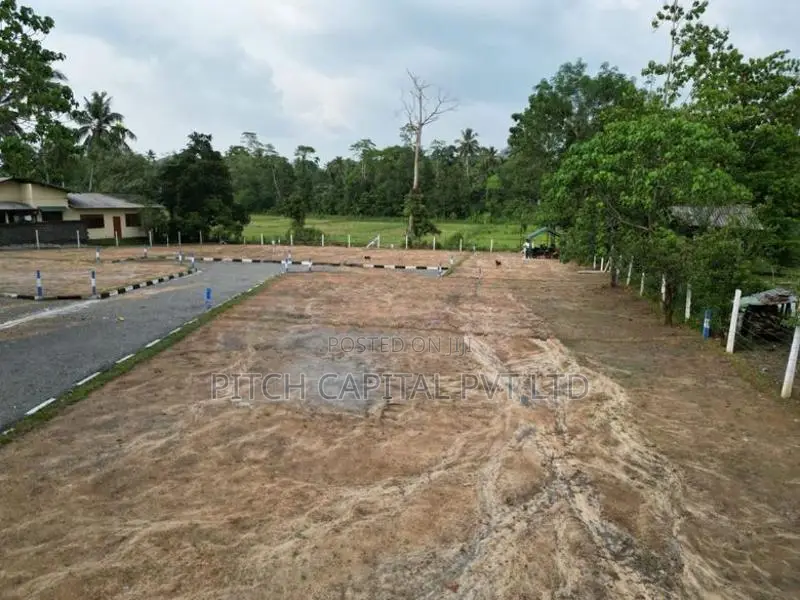 Colombo - Galagedara Near Highlevel Road Superb Lands Plot Sale