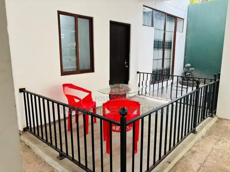 One Bedroom Apartment for Short Stay Colombo 05
