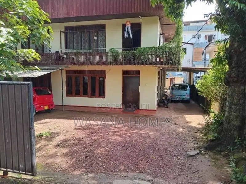 Prestigious House for Sale Nugegoda