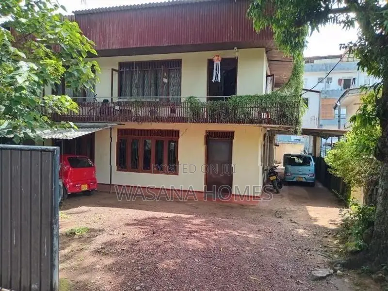 Prestigious House for Sale Nugegoda